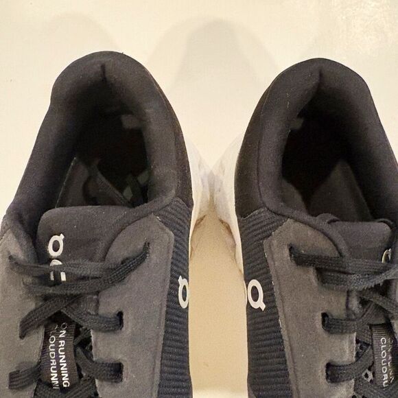 On Running Sneaker Cloudrunner Mens Size 10 Black $160.00 - Picture 3 of 7
